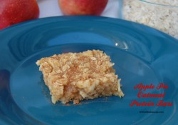 Apple Pie Oatmeal Protein Bars | Who Needs A Cape?