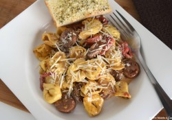 You'll love the flavor combinations in this Simple Sausage & Pasta Skillet meal. Sausage, tortellini, roasted bell peppers all come together beautifully.