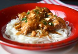 Slow Cooker Pork Satay with Rice Noodles, a deliciously simple meal that the whole family will love. Layers of flavor come together nicely in your crockpot.