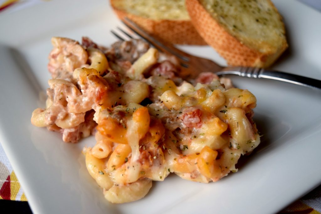 Mix up your dinner routine and make Italian Mac & Cheese! Loaded with cheesy goodness & comforting flavors your family loves. Perfect weeknight casserole.