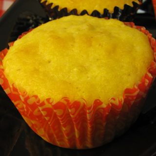Creamed Corn Corn Muffins-image