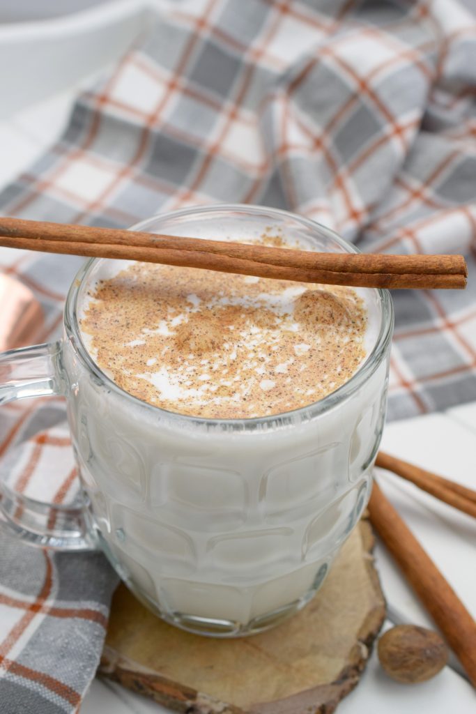 Brown Sugar Cinnamon Tea Latte - Who Needs A Cape?